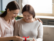 6 Top-Selling Last-Minute Mother’s Day Gifts 2025 That She’ll Actually Love from CrazySales